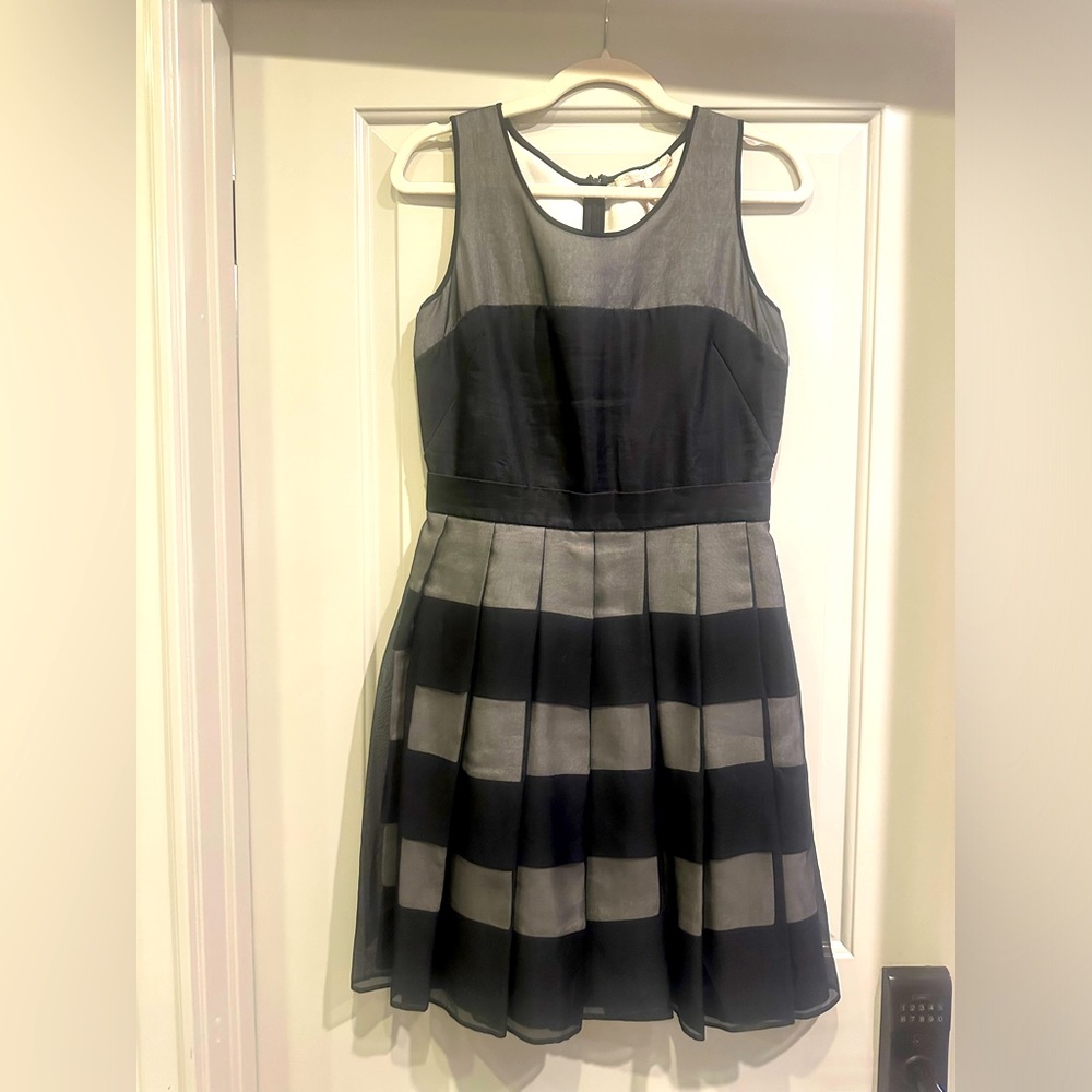 Halston Heritage
Organza-Overlay Striped Dress